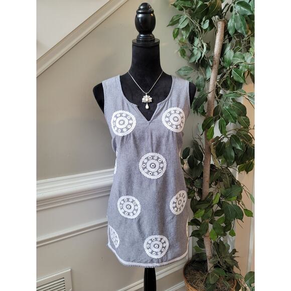 Mudpie Blouse Women's Size Medium Grey 100% Cotton V Neck Sleeveless - Picture 2 of 11